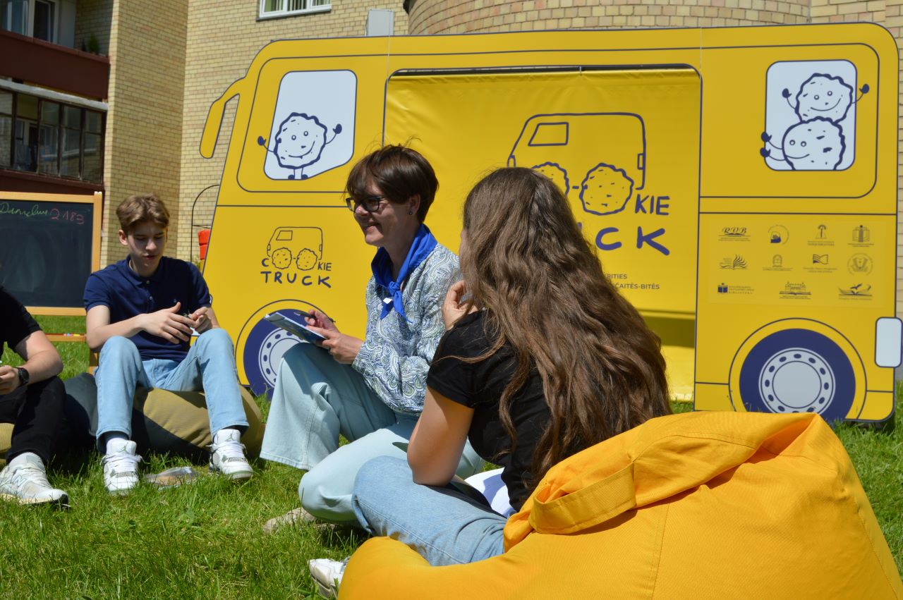 Skaitmeninės savaitės meniu serviravo „Cookie Truck“